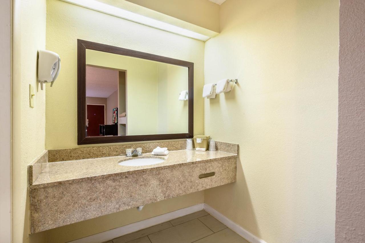 Red Roof Inn Sylacauga Esterno foto